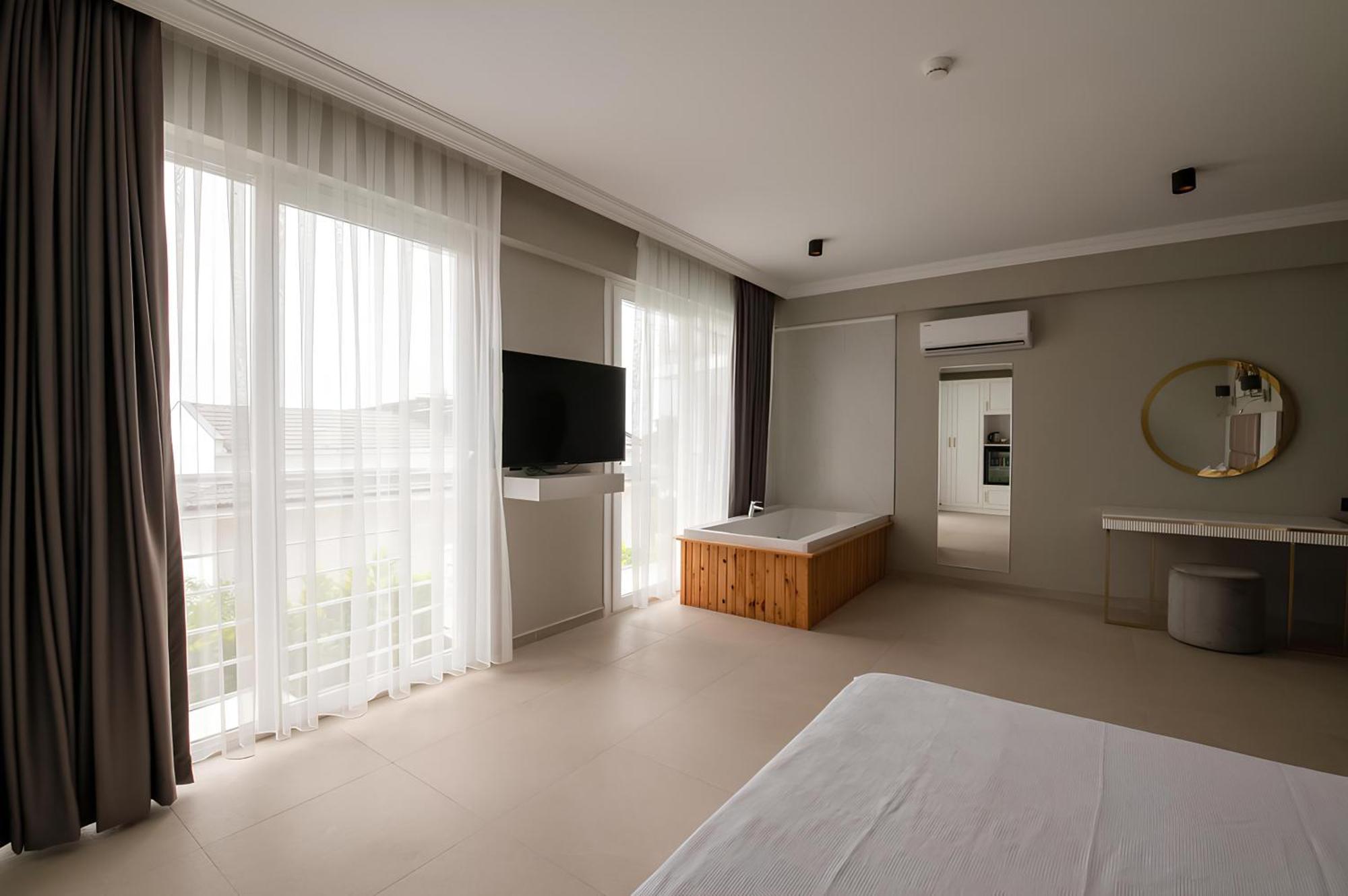 ホテル Ramada By Wyndham Fethiye Oludeniz Adult Only エクステリア 写真