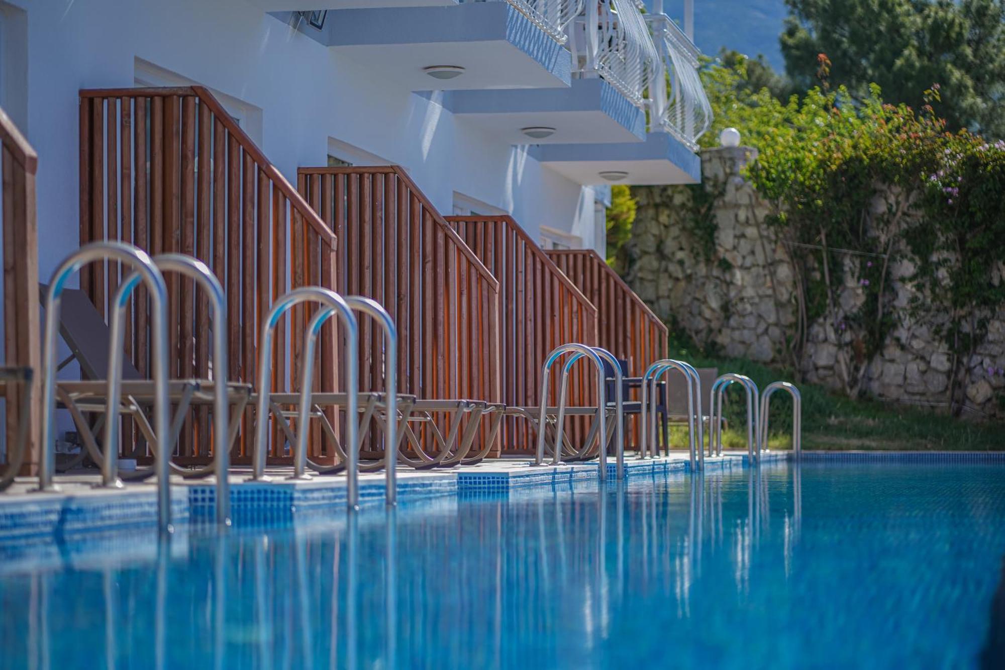 ホテル Ramada By Wyndham Fethiye Oludeniz Adult Only エクステリア 写真