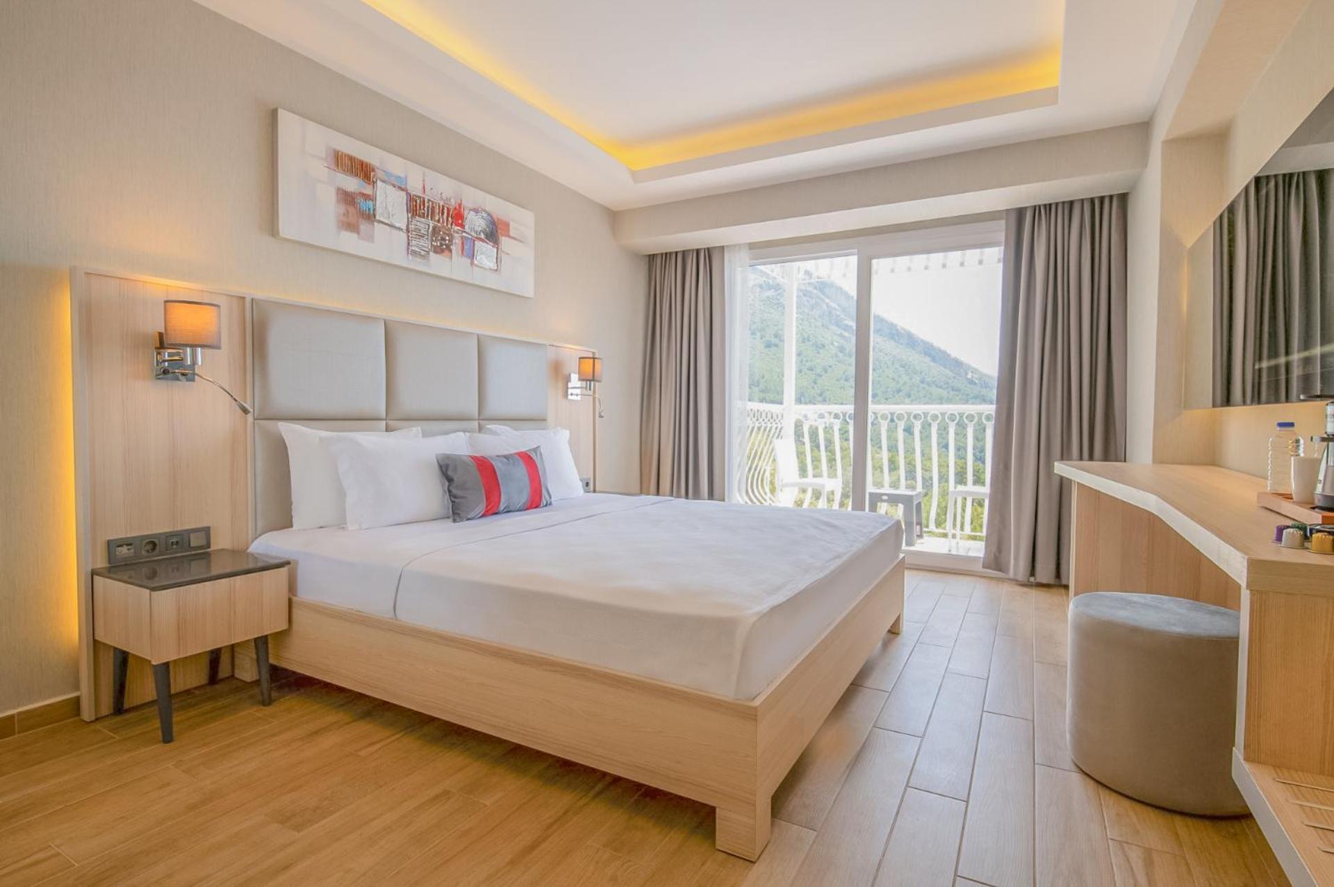 ホテル Ramada By Wyndham Fethiye Oludeniz Adult Only エクステリア 写真