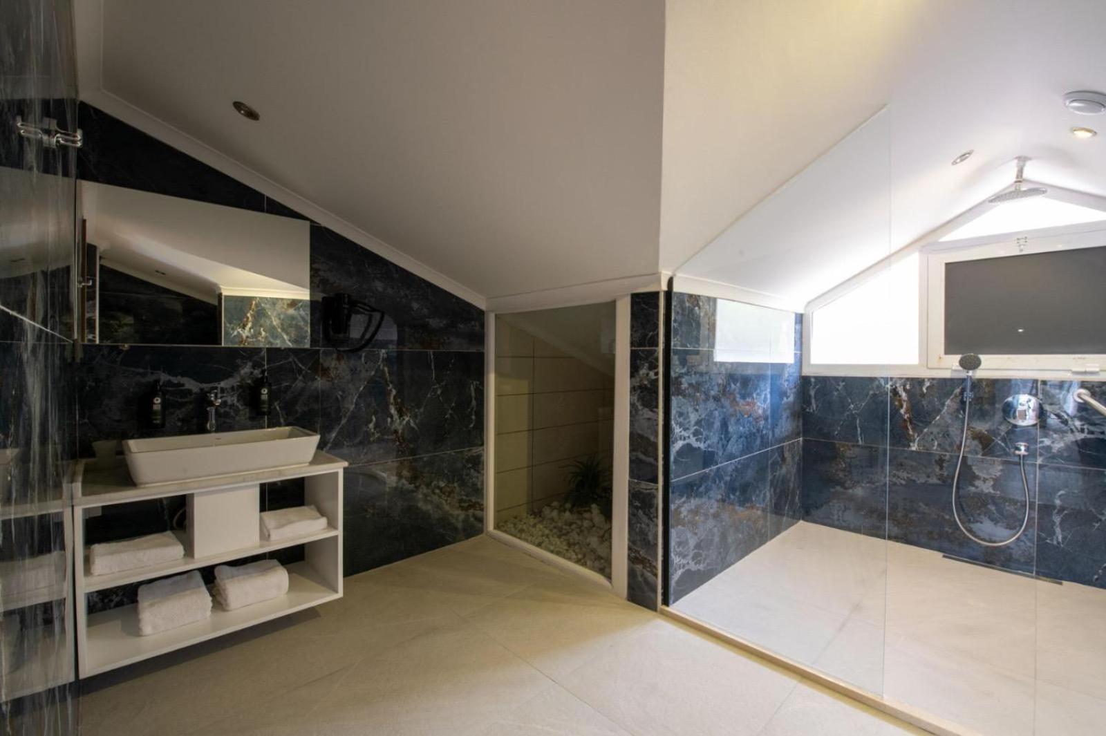 ホテル Ramada By Wyndham Fethiye Oludeniz Adult Only エクステリア 写真