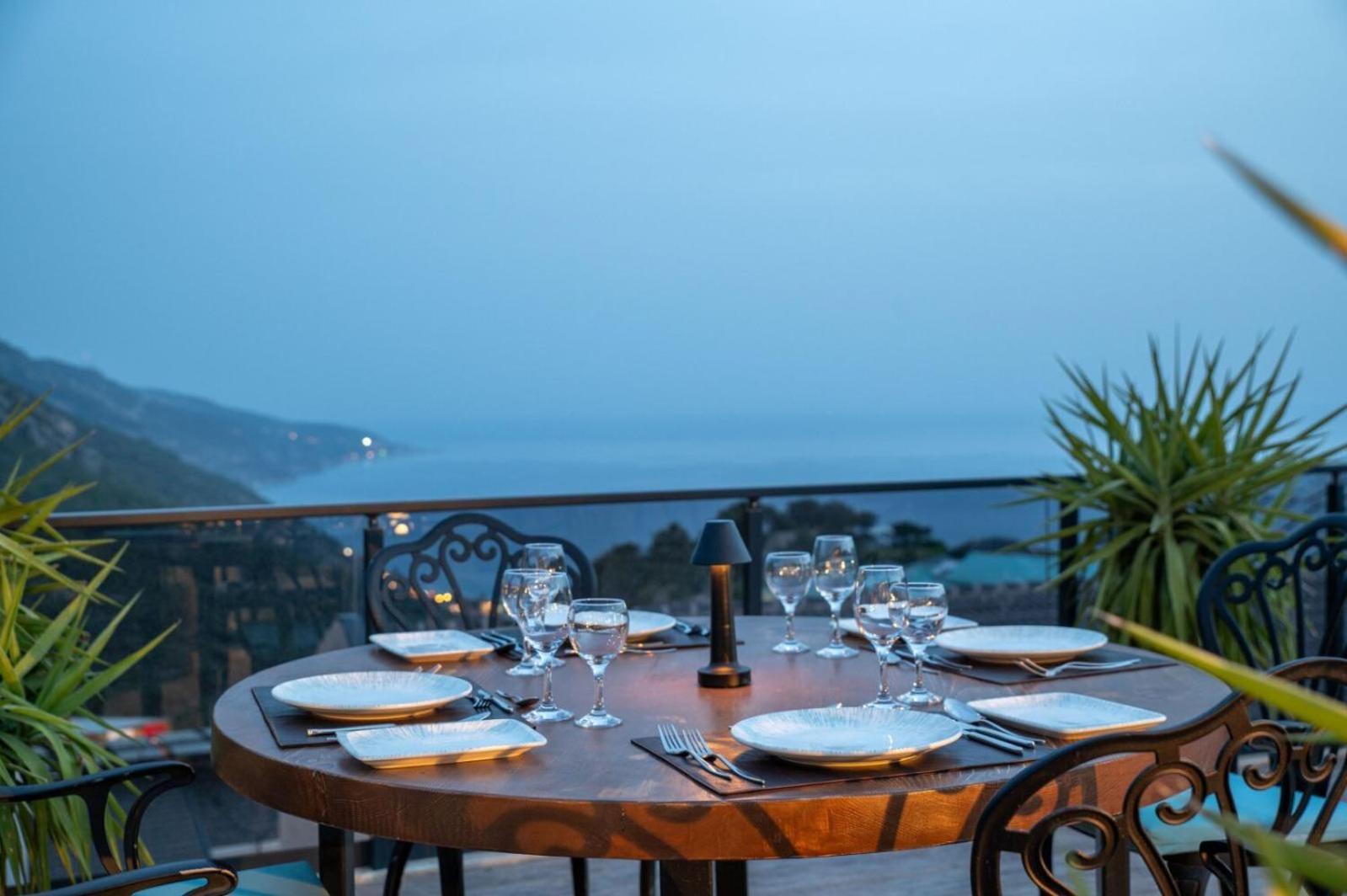 ホテル Ramada By Wyndham Fethiye Oludeniz Adult Only エクステリア 写真