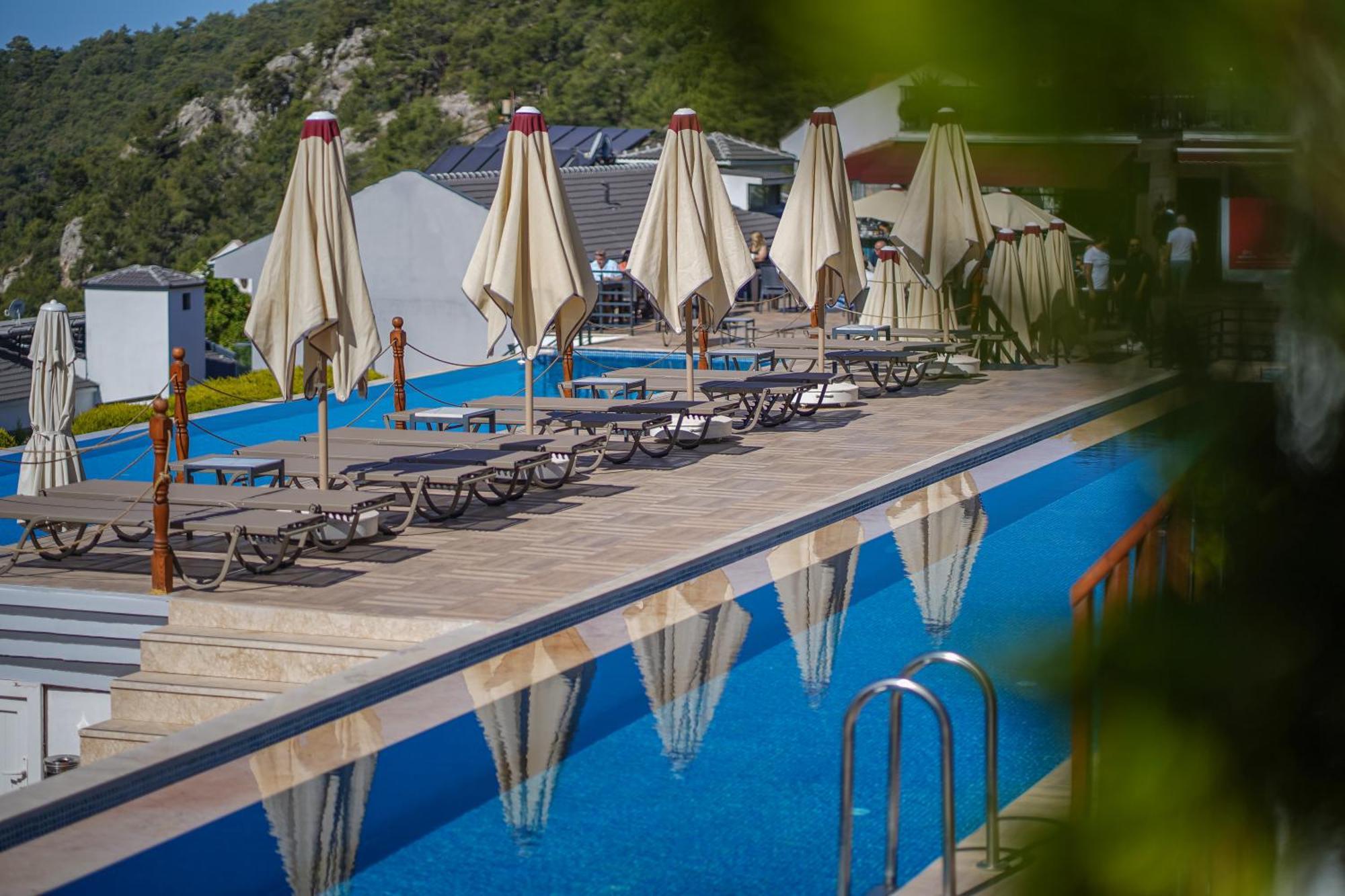 ホテル Ramada By Wyndham Fethiye Oludeniz Adult Only エクステリア 写真