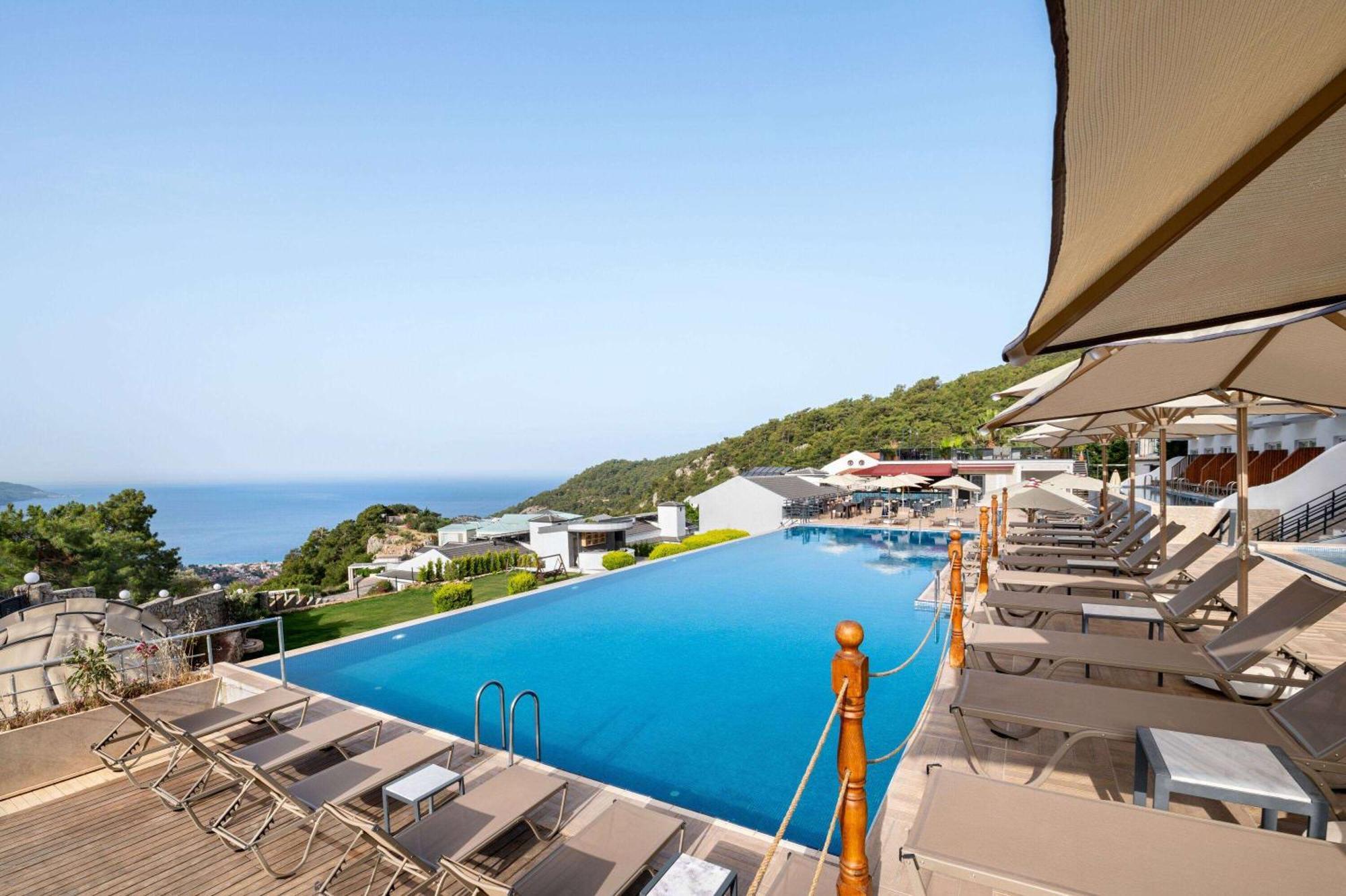 ホテル Ramada By Wyndham Fethiye Oludeniz Adult Only エクステリア 写真