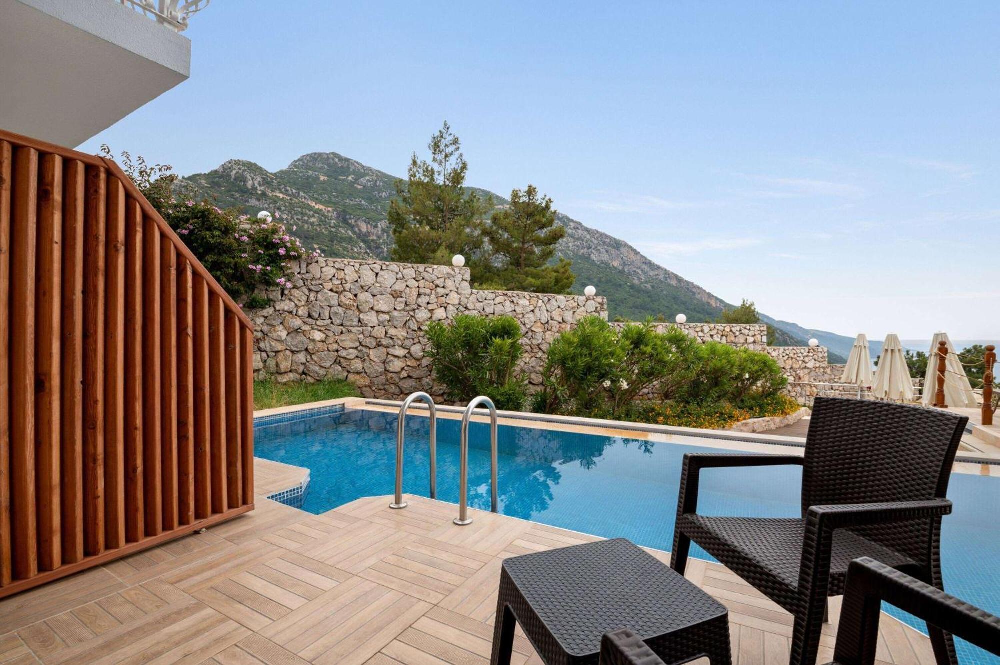 ホテル Ramada By Wyndham Fethiye Oludeniz Adult Only エクステリア 写真